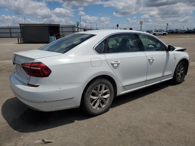 2017 VOLKSWAGEN PASSAT S - 1VWAT7A3XHC049128