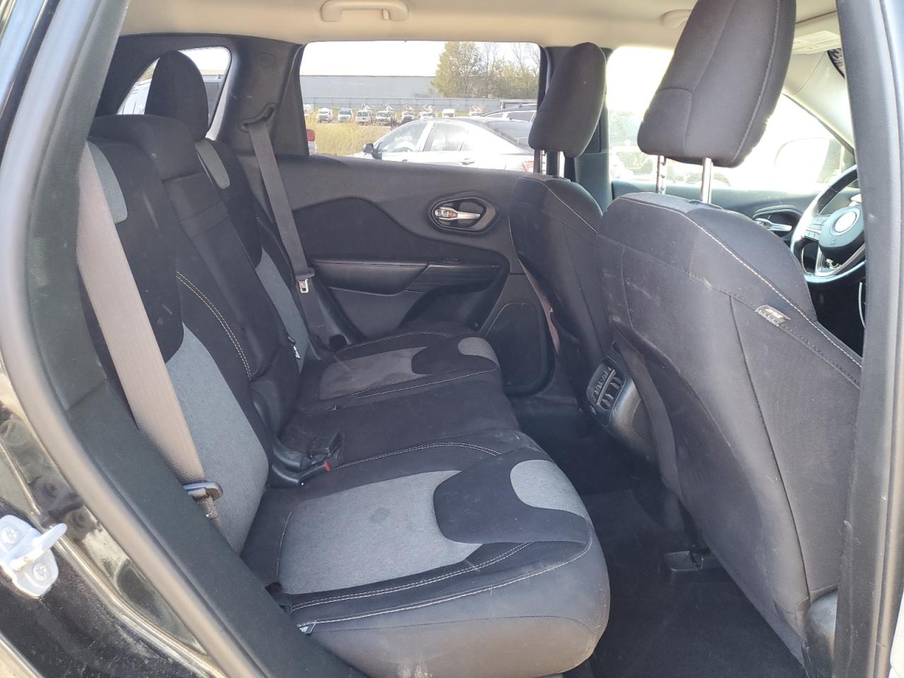 JEEP GRAND CHEROKEE SPORT