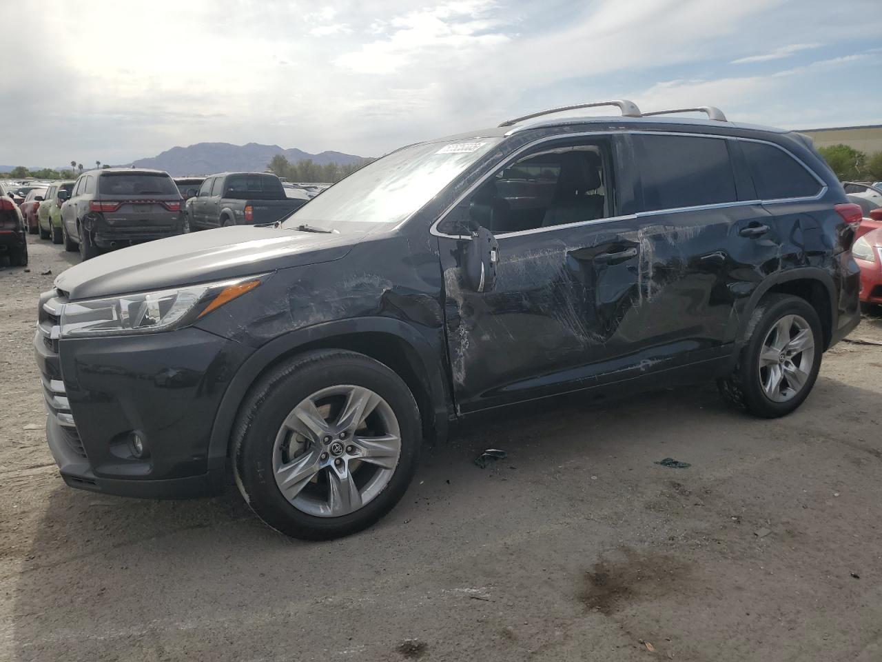 TOYOTA HIGHLANDER LIMITED