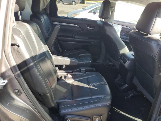 2018 TOYOTA HIGHLANDER - 5TDJZRFH7JS543971
