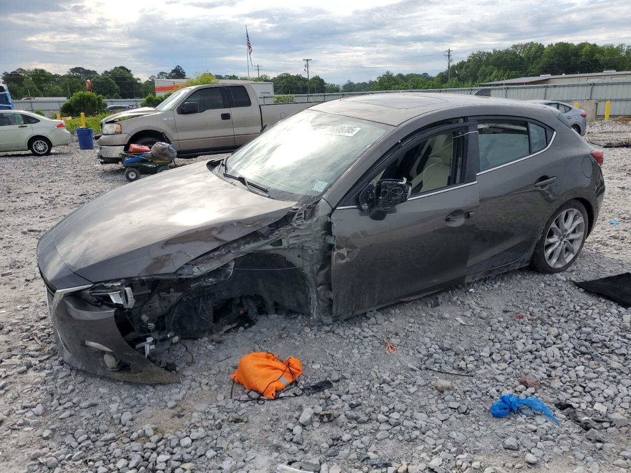 MAZDA 3 GRAND TOURING