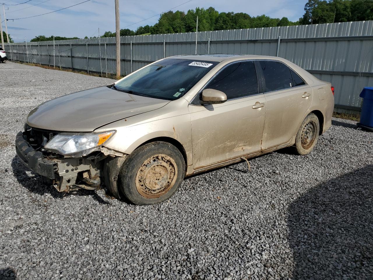 TOYOTA CAMRY BASE