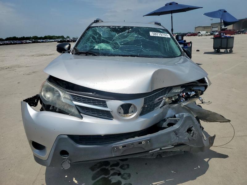 2015 TOYOTA RAV4 LE - JTMZFREV4FJ034525