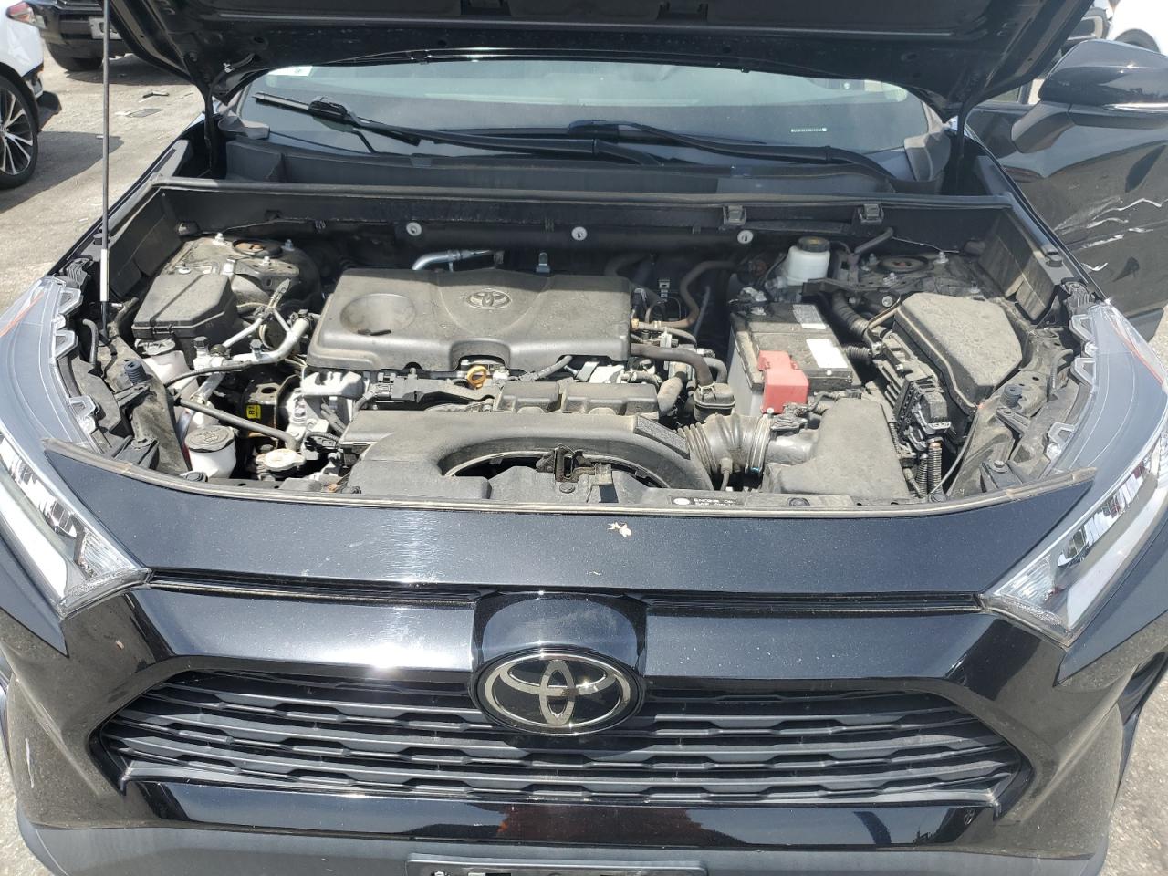 Lot #3254546146 2021 TOYOTA RAV4 XLE