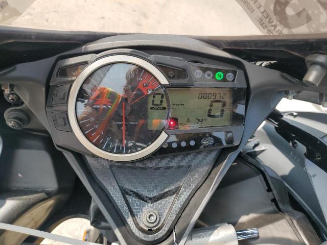 2025 SUZUKI GSX-R750 JS1GR7MA1S7100760
