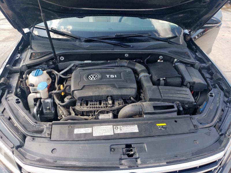 2017 VOLKSWAGEN PASSAT SE 1VWGT7A33HC037638