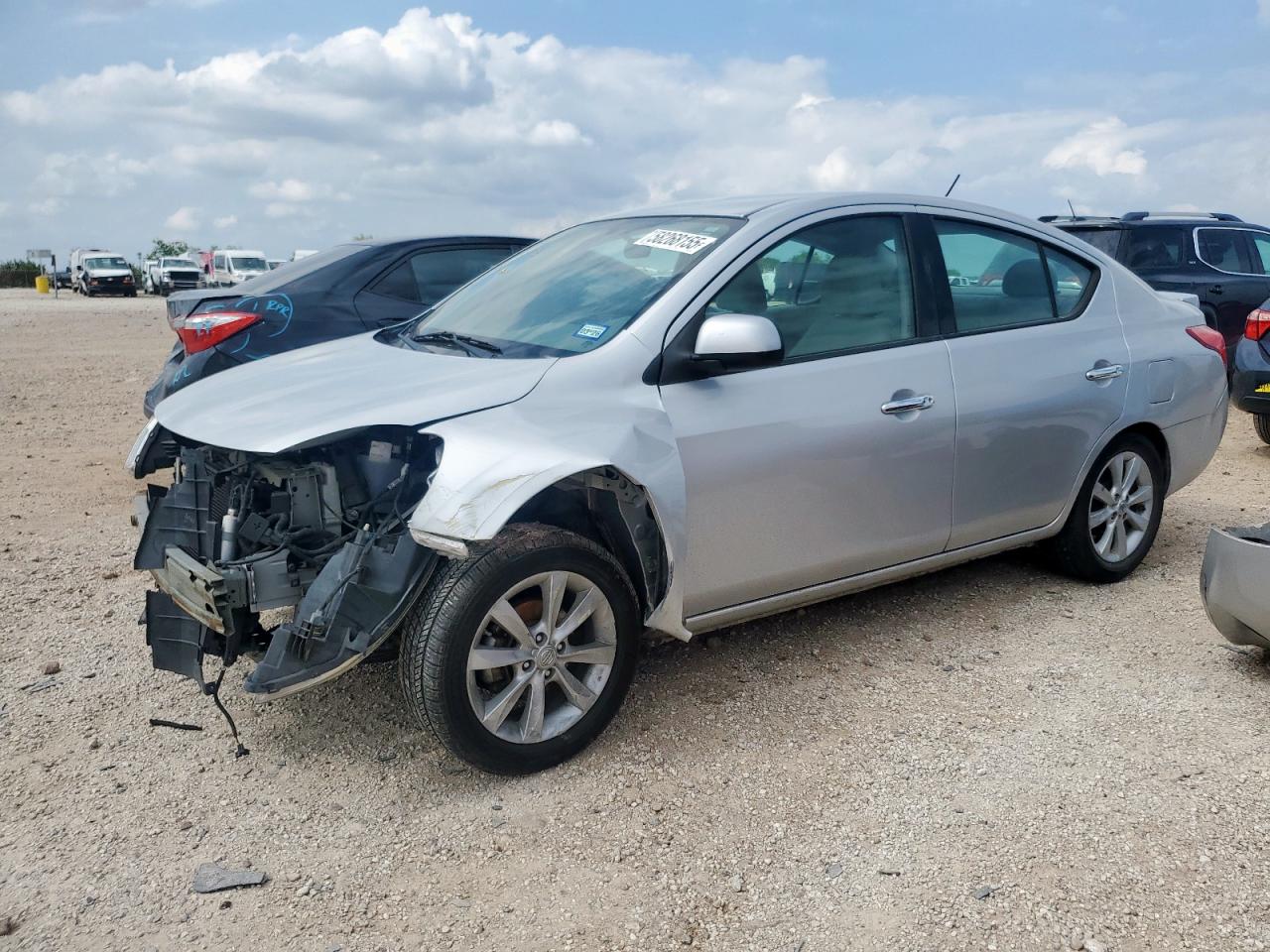 NISSAN VERSA S