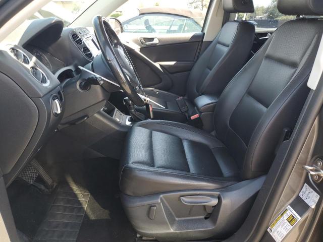 2016 VOLKSWAGEN TIGUAN S - WVGAV7AX5GW603829