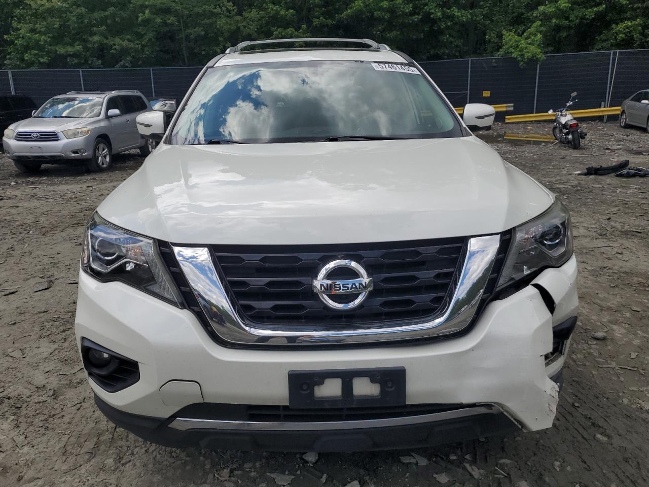 Nissan Pathfinder 2018