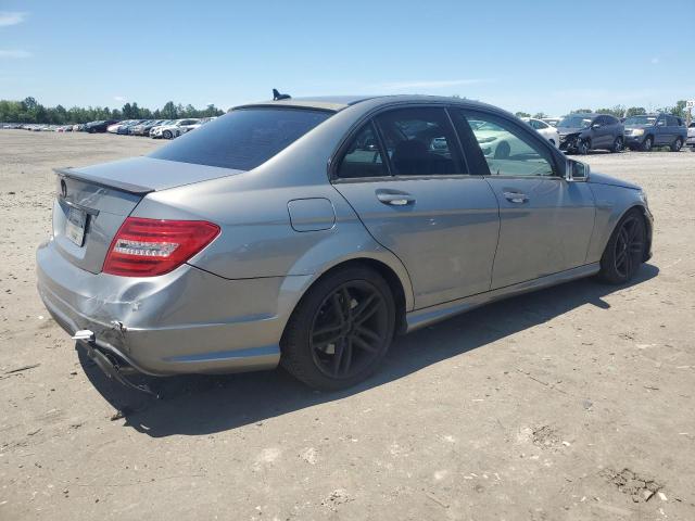 Vin: wddgf8bb0cr228743, lot: 57777975, mercedes-benz c-class 300 4matic 20123