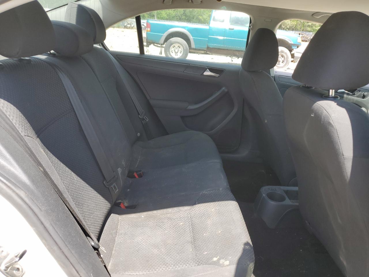 Volkswagen Jetta base 2012