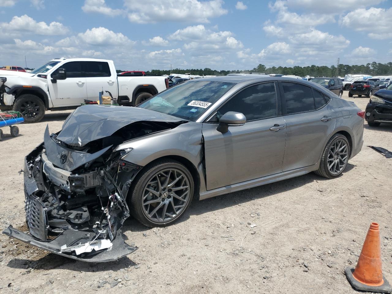 TOYOTA CAMRY XSE