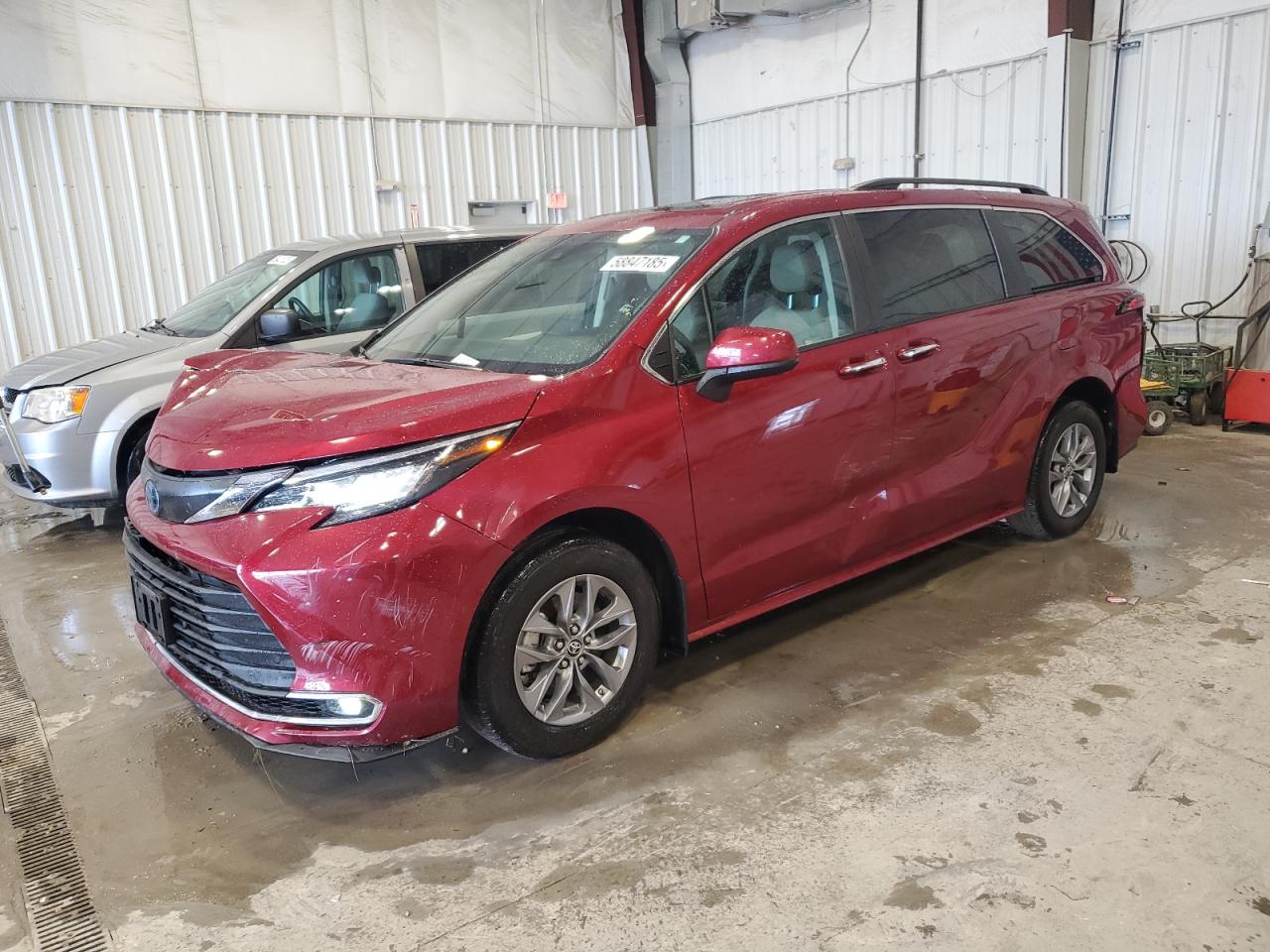 TOYOTA SIENNA XLE