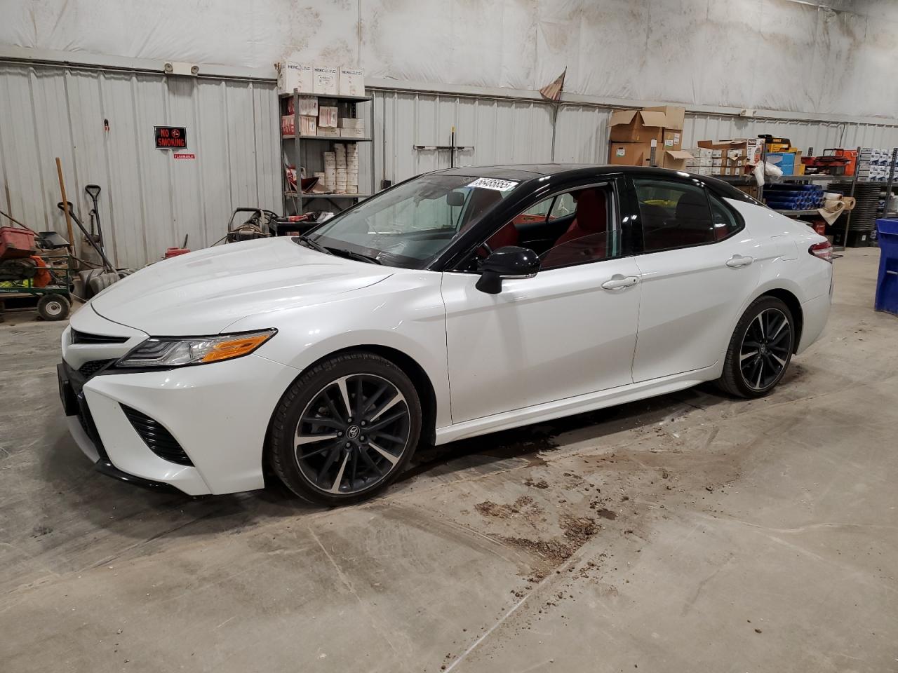 TOYOTA CAMRY XSE
