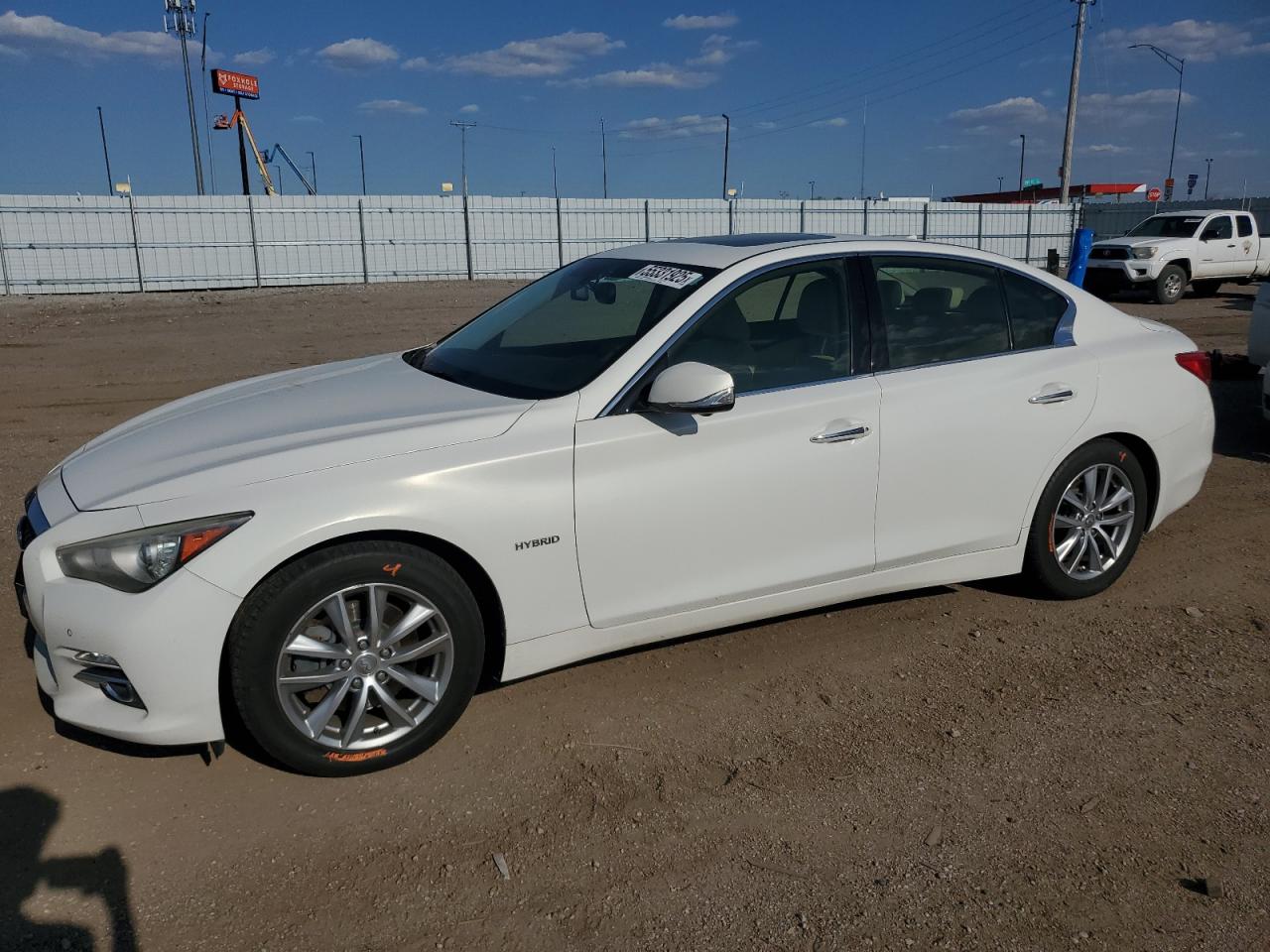 INFINITI Q50 HYBRID PREMIUM