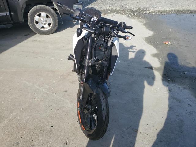 2022 KTM 390 DUKE MD2JPJ407NC233969