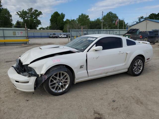FORD MUSTANG GT