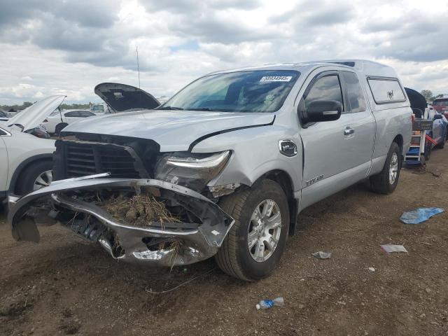 NISSAN TITAN SV