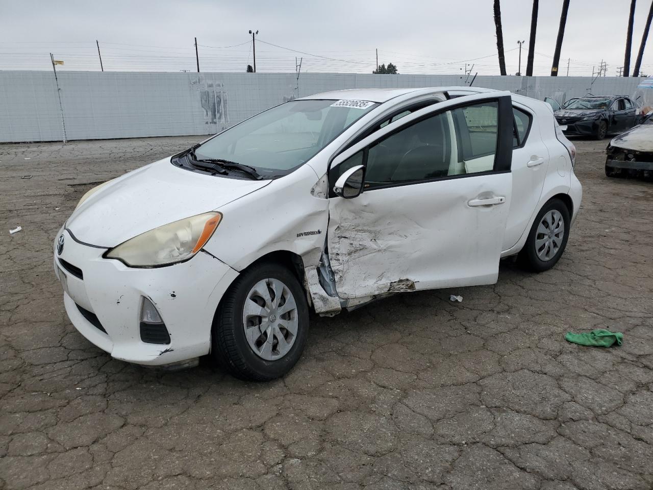 TOYOTA PRIUS C