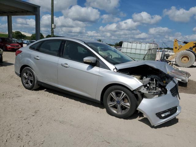 Vin: 1fadp3fe6hl330937, lot: 57470035, ford focus se 20174