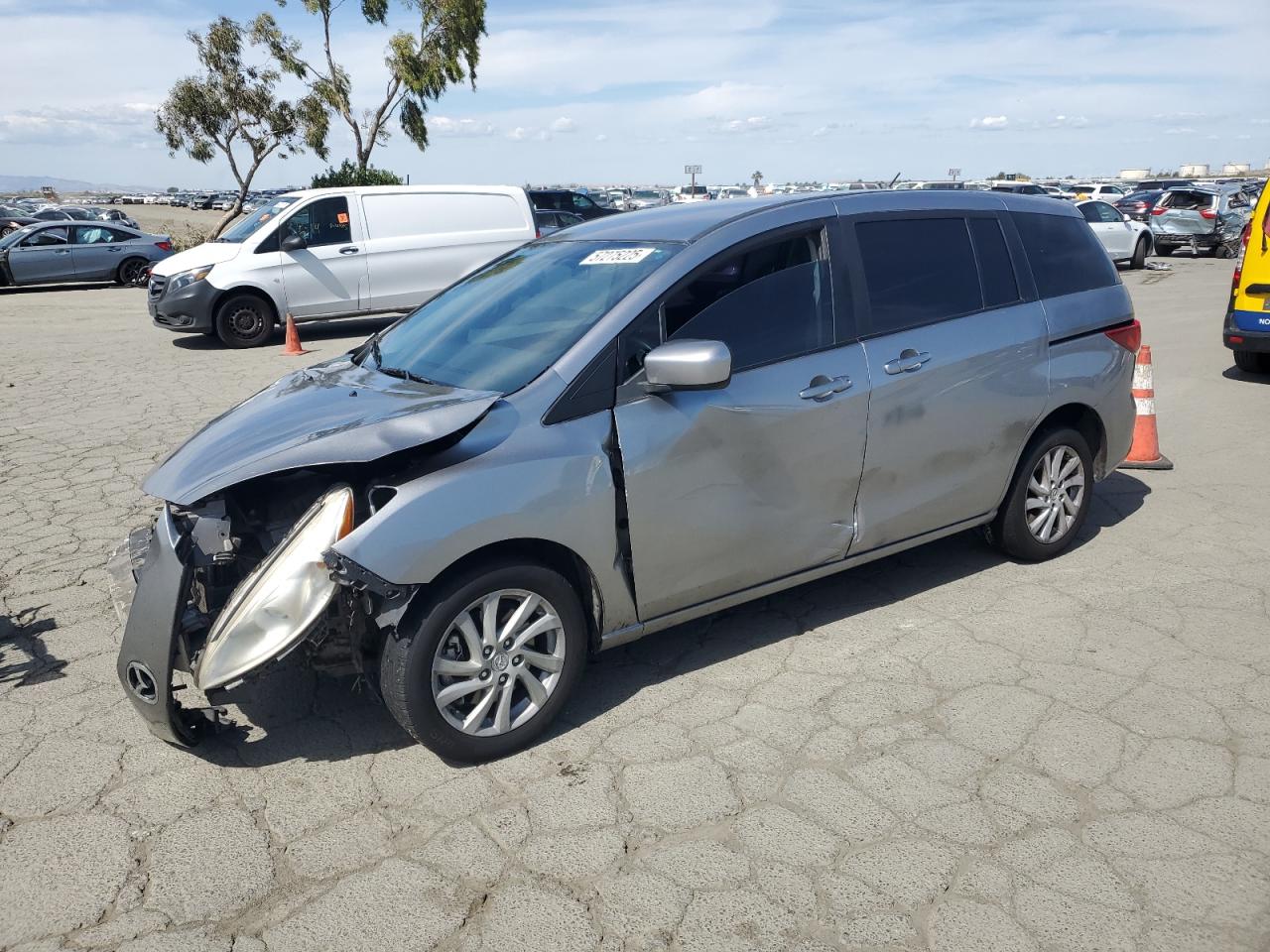 MAZDA 5