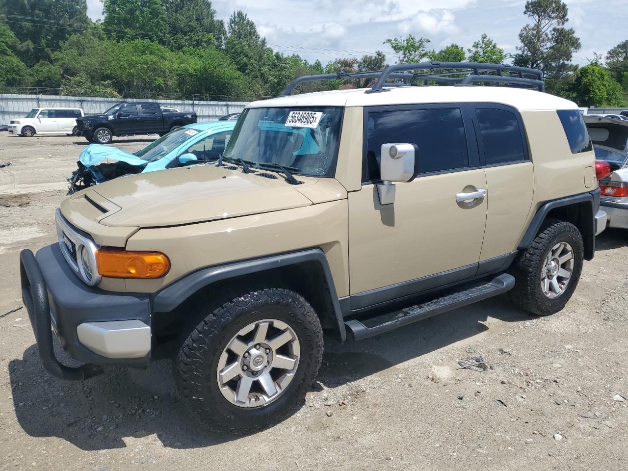 TOYOTA FJ CRUISER