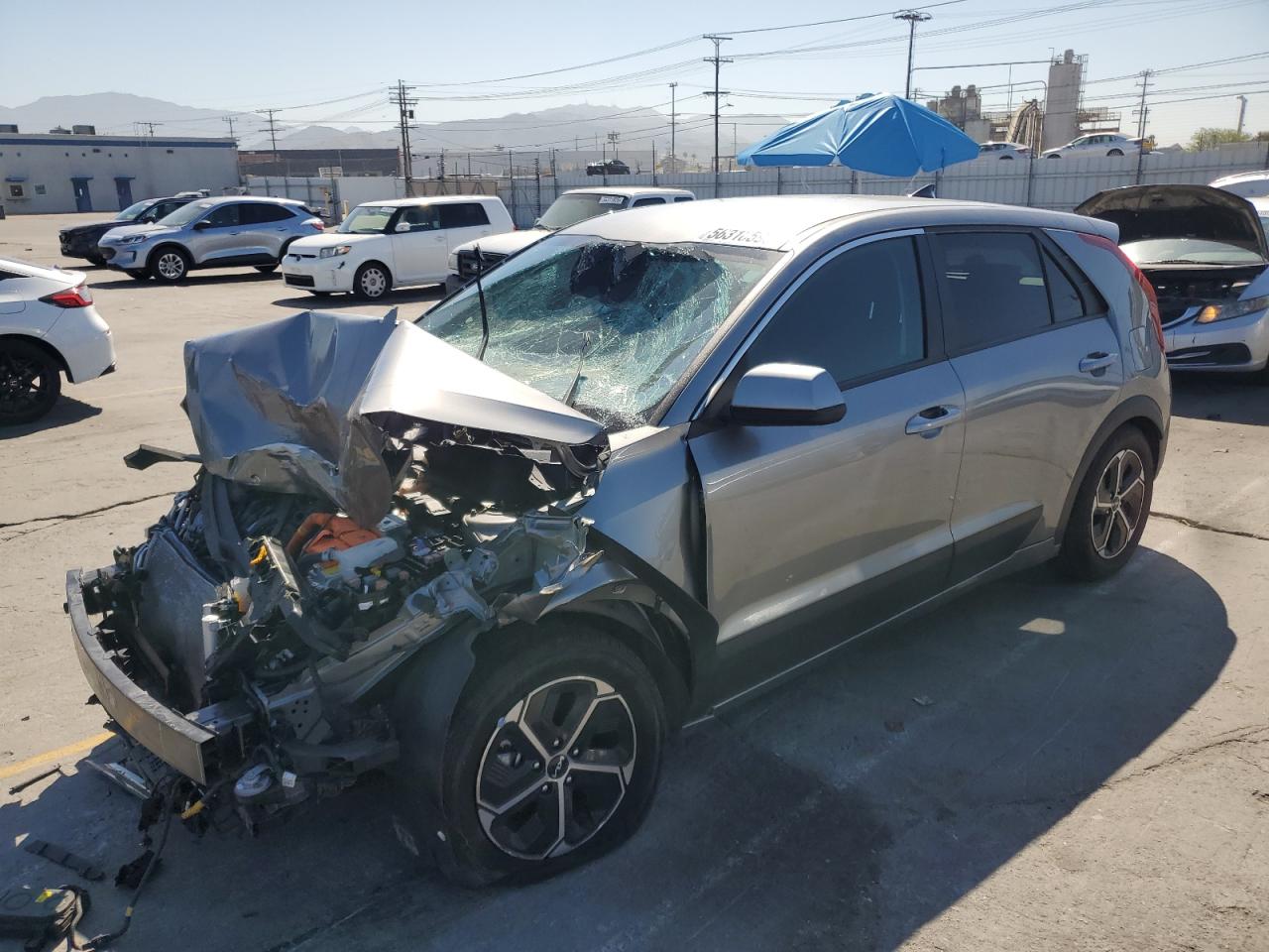 KIA NIRO LX