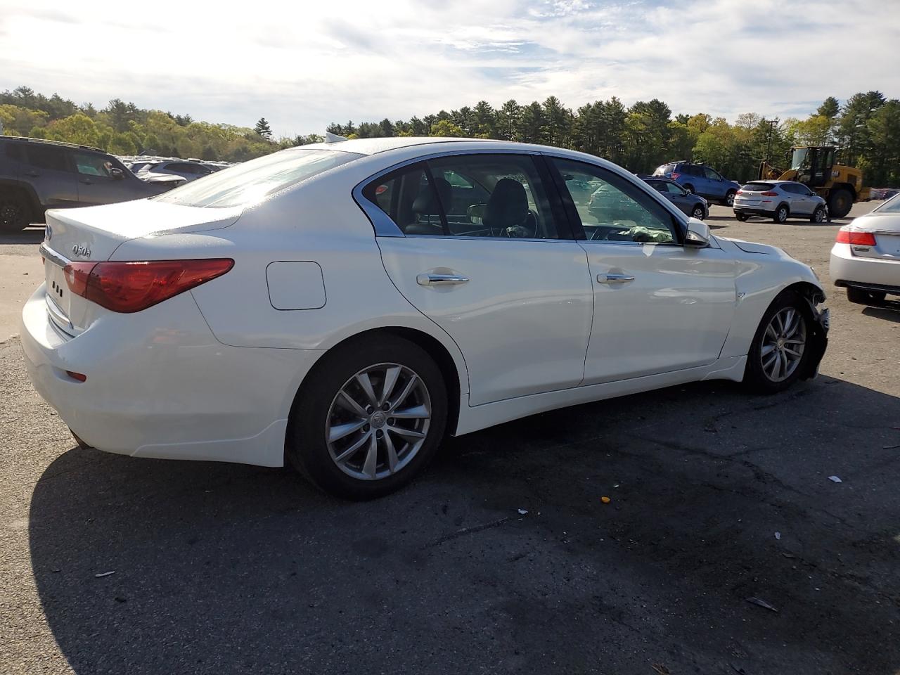 INFINITI Q50 2015