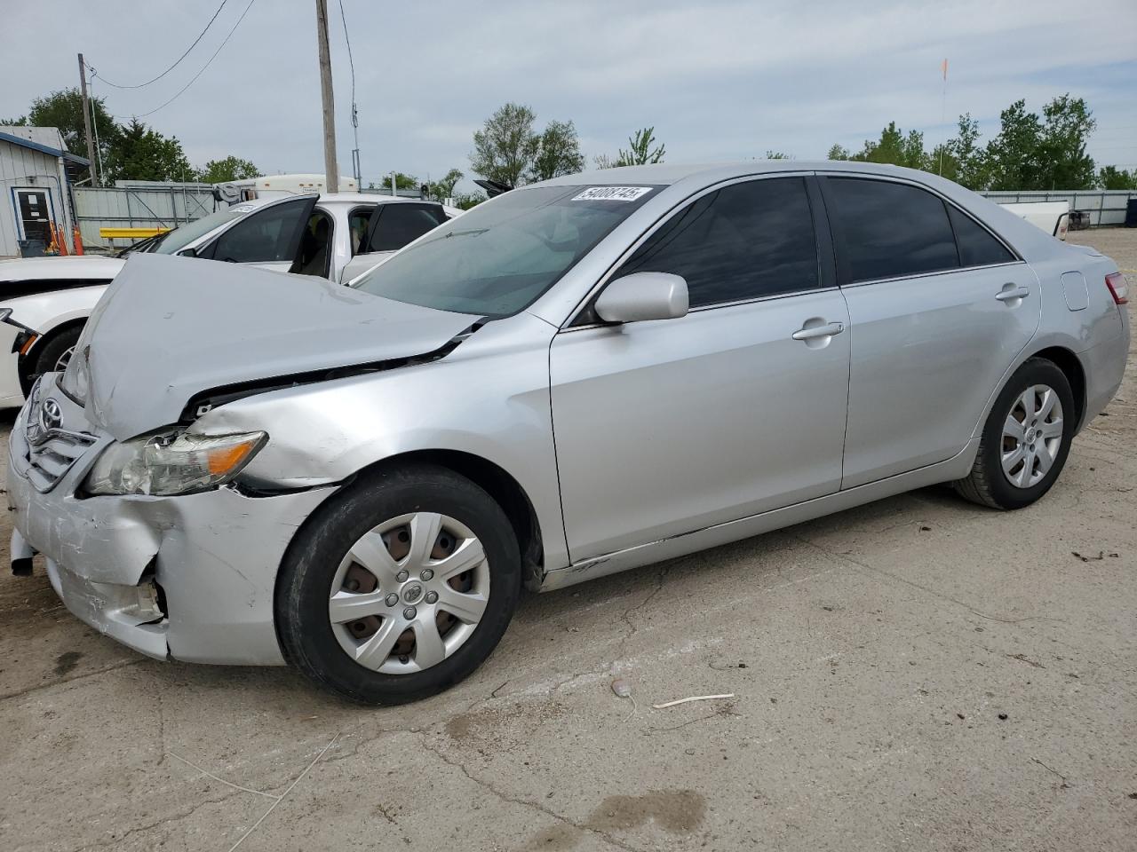 TOYOTA CAMRY BASE