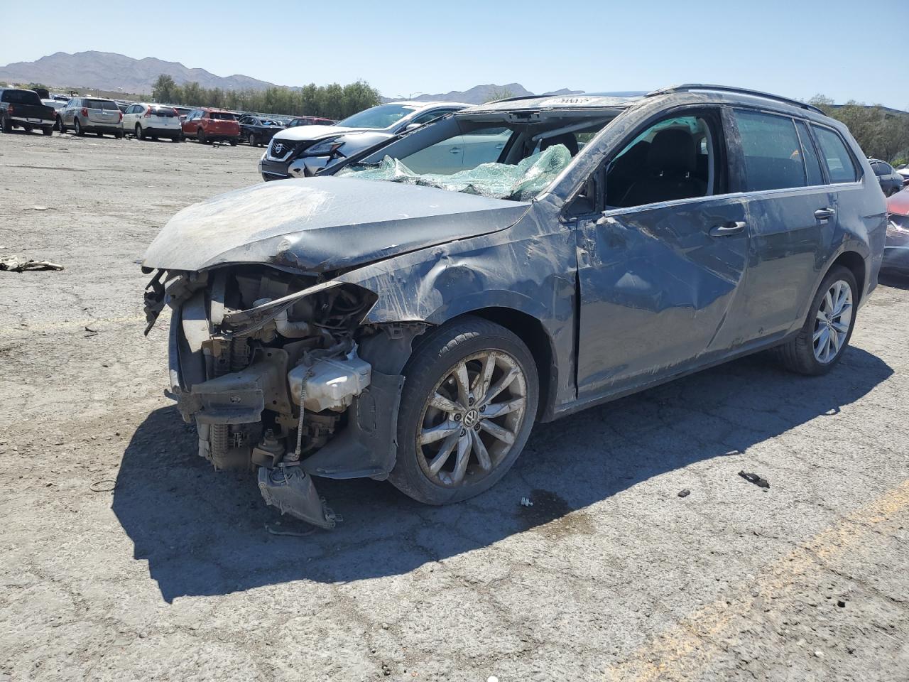 VOLKSWAGEN GOLF SPORTSVAN S