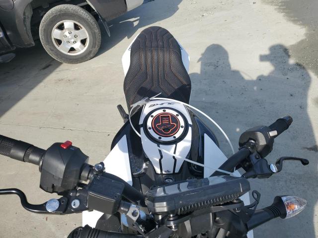 2022 KTM 390 DUKE MD2JPJ407NC233969
