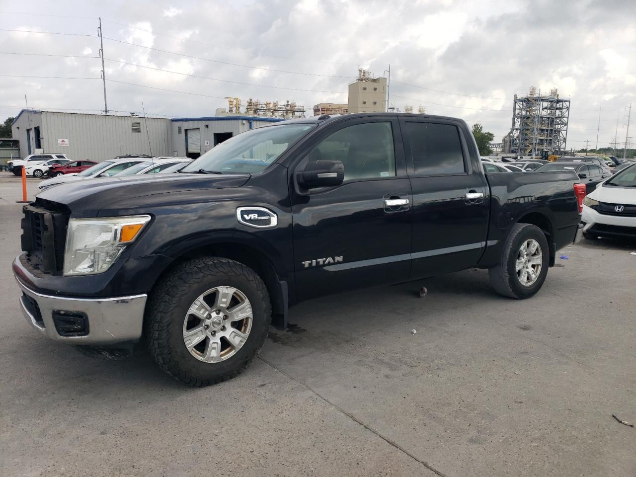 NISSAN TITAN S