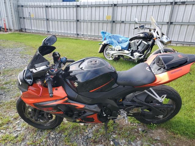 SUZUKI GSX-R1000 2007 JS1GT77A272112014 photo #4