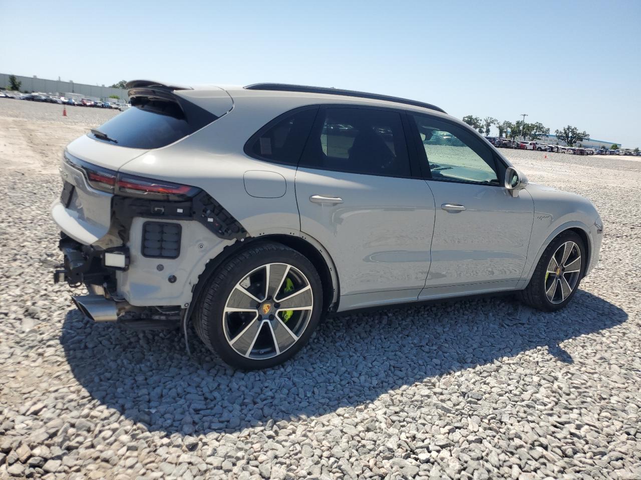 PORSCHE CAYENNE TURBO S E-HYBRID