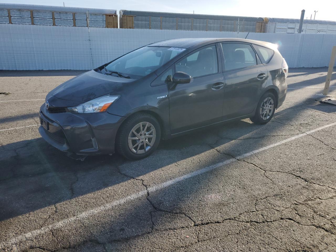 Lot #3315245341 2015 TOYOTA PRIUS V