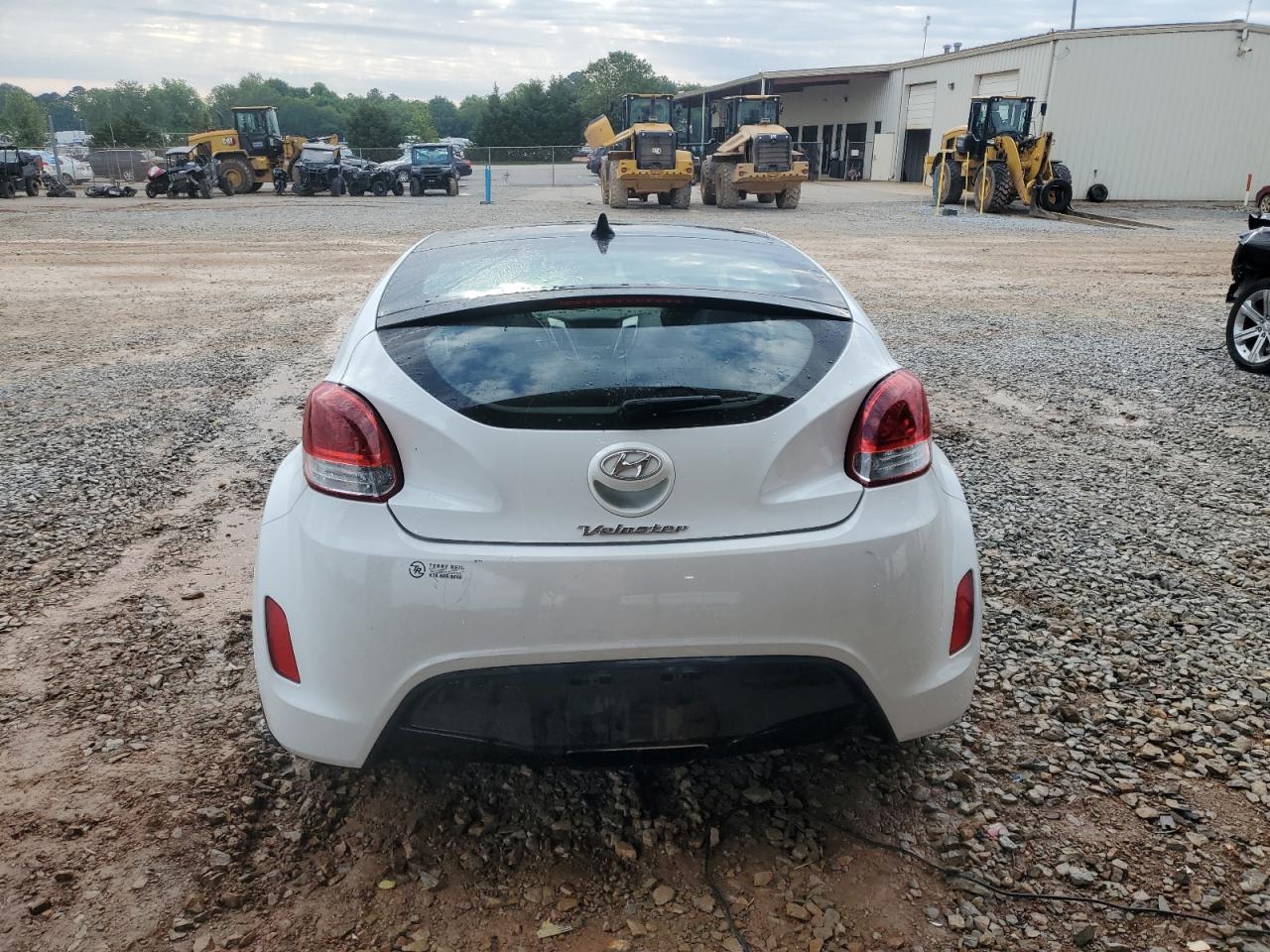 HYUNDAI VELOSTER