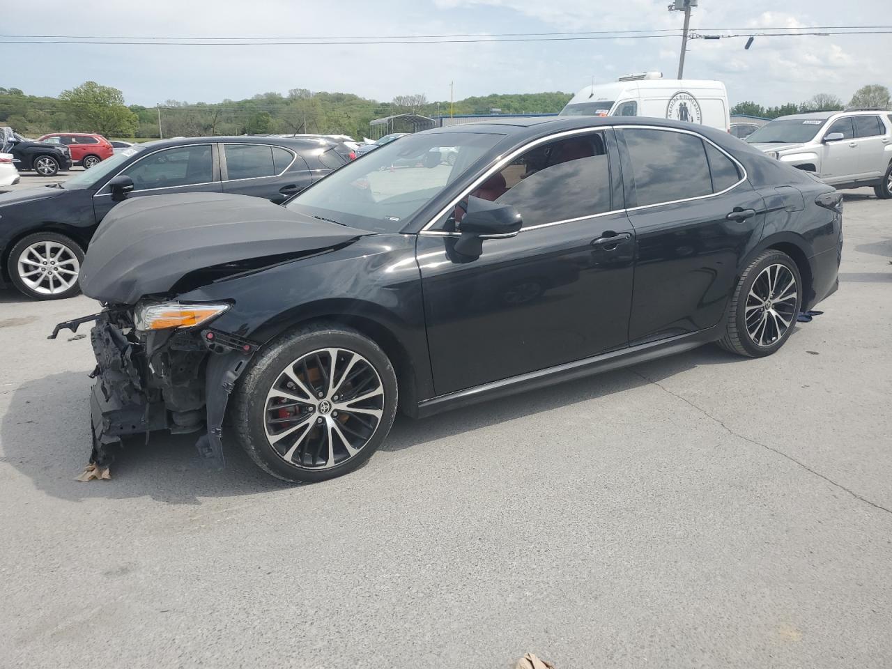 TOYOTA CAMRY XSE