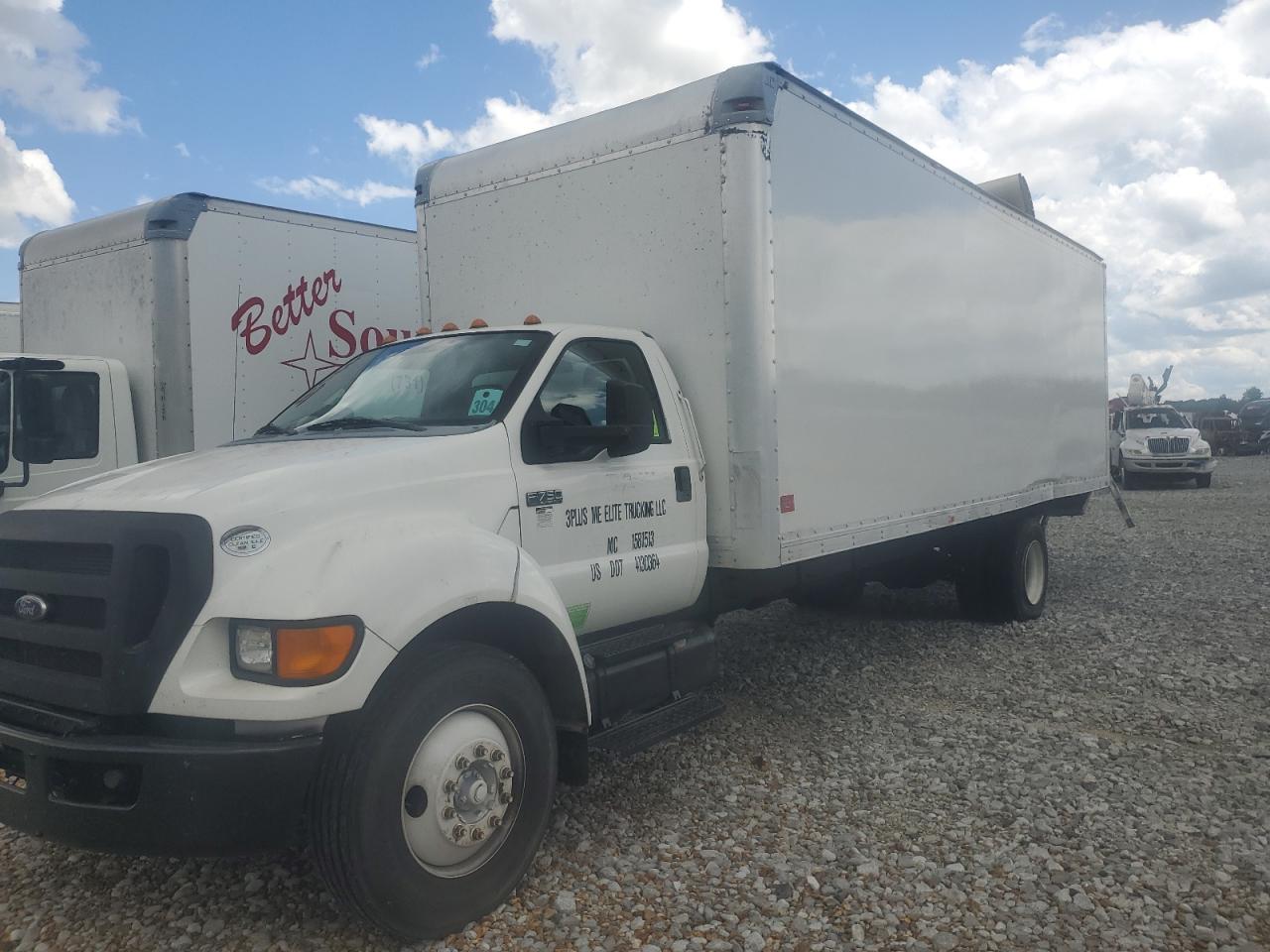 FORD F-750 SUPER DUTY