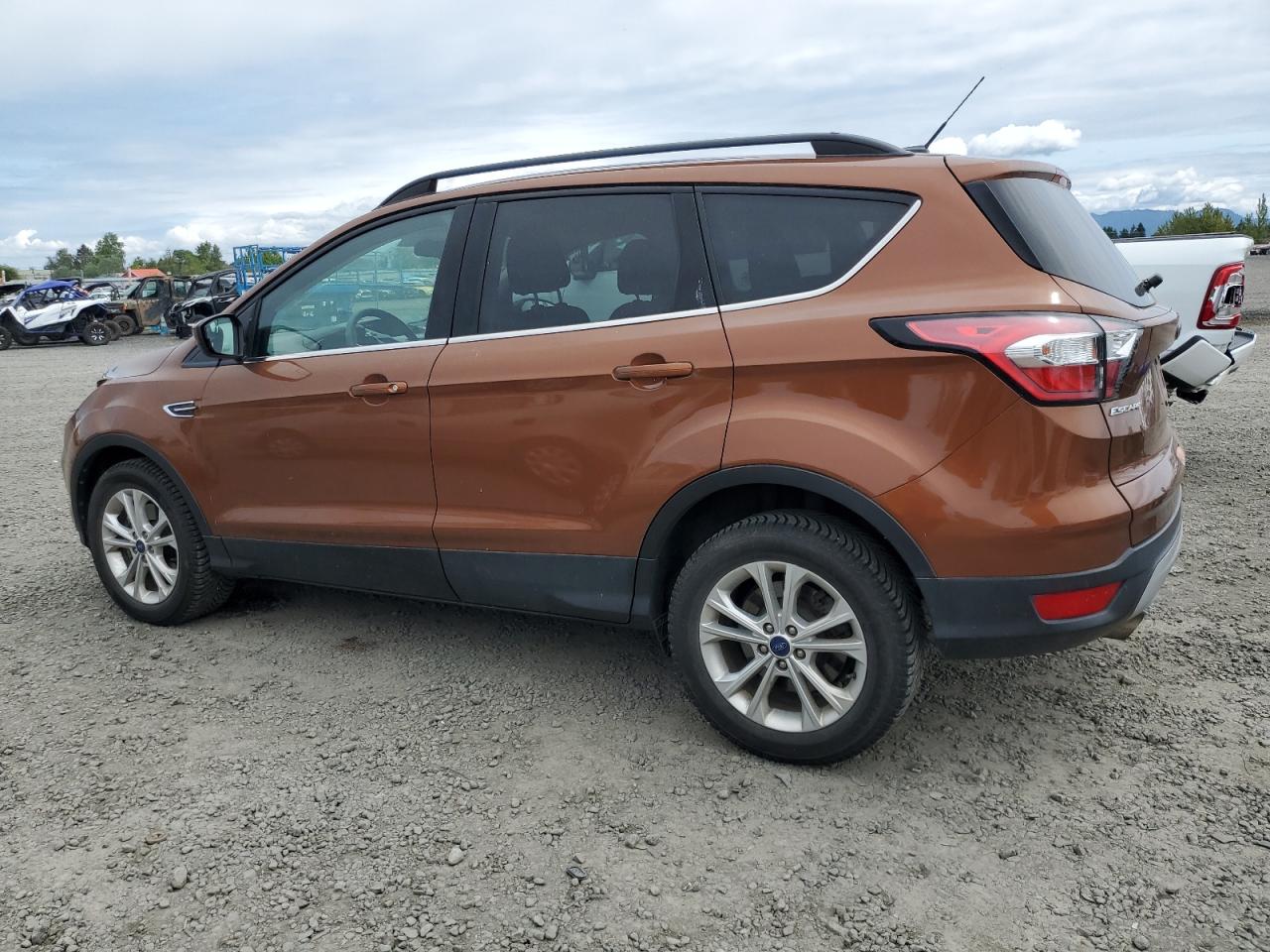 FORD ESCAPE SE