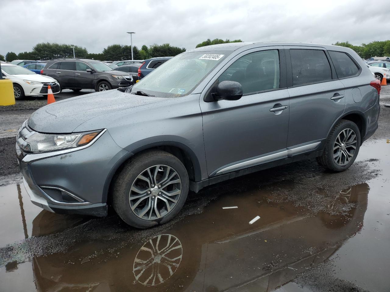 MITSUBISHI OUTLANDER SE