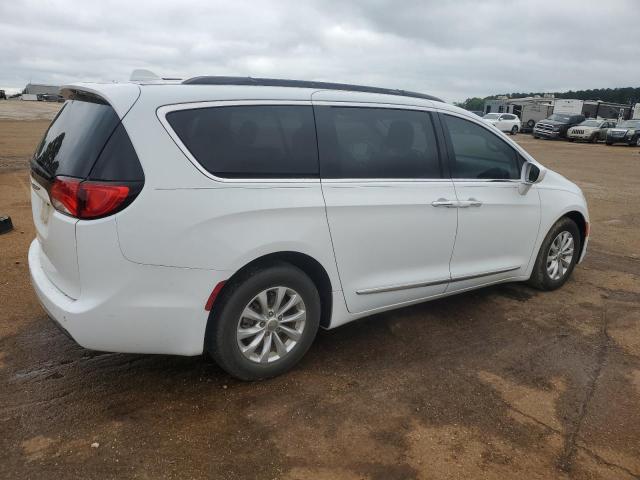 Vin: 2c4rc1bg3hr729545, lot: 55757765, chrysler pacifica touring l 20173