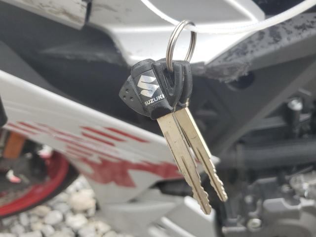 2024 SUZUKI GSX800 F JS1EM13B9R7101906
