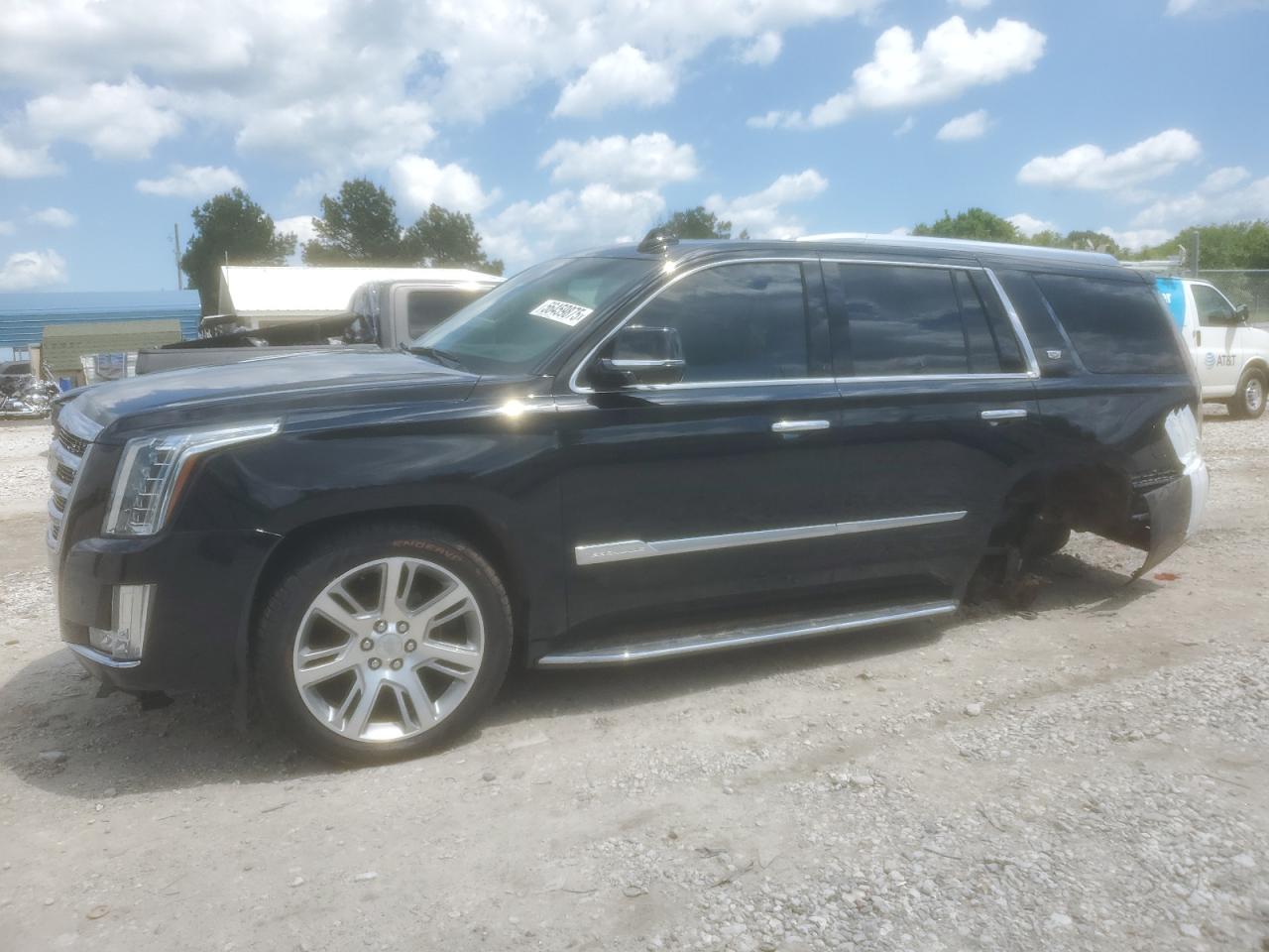 CADILLAC ESCALADE LUXURY