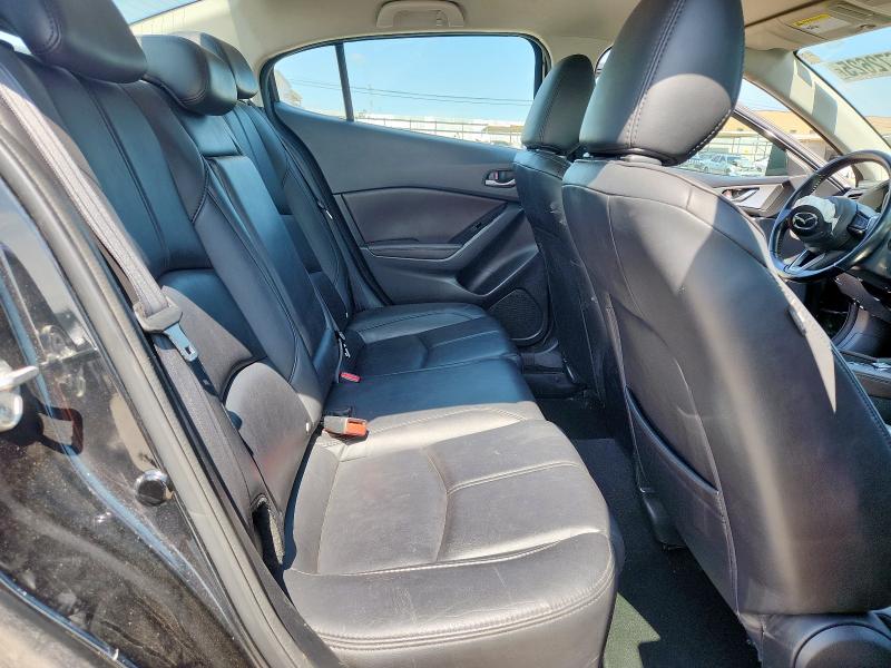 2018 MAZDA 3 TOURING - 3MZBN1V35JM240157