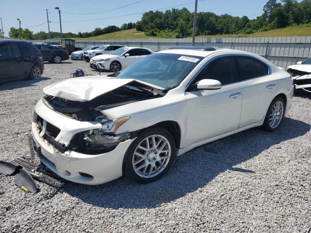 NISSAN MAXIMA S