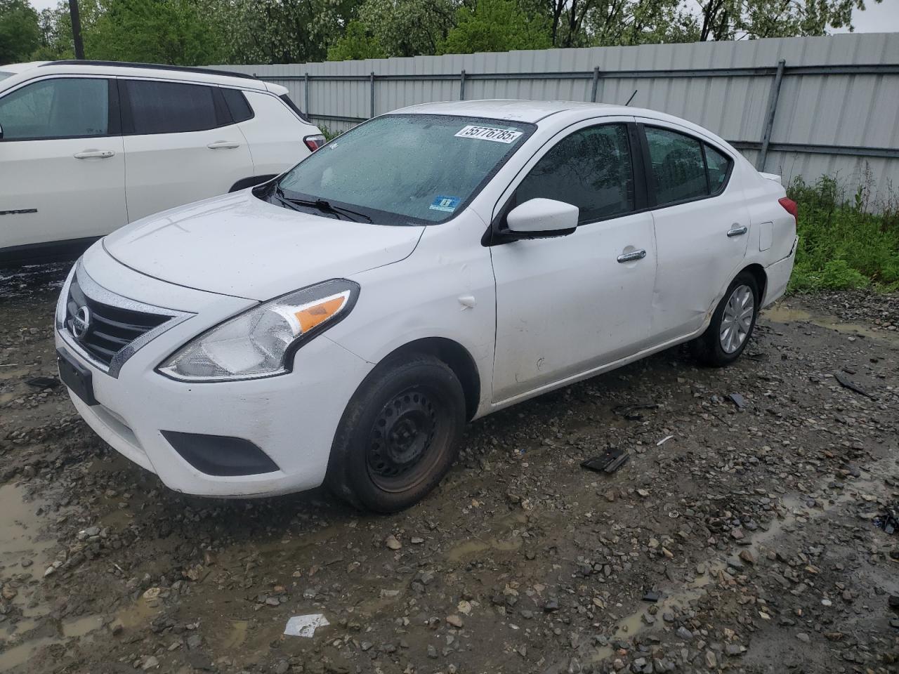 NISSAN VERSA S