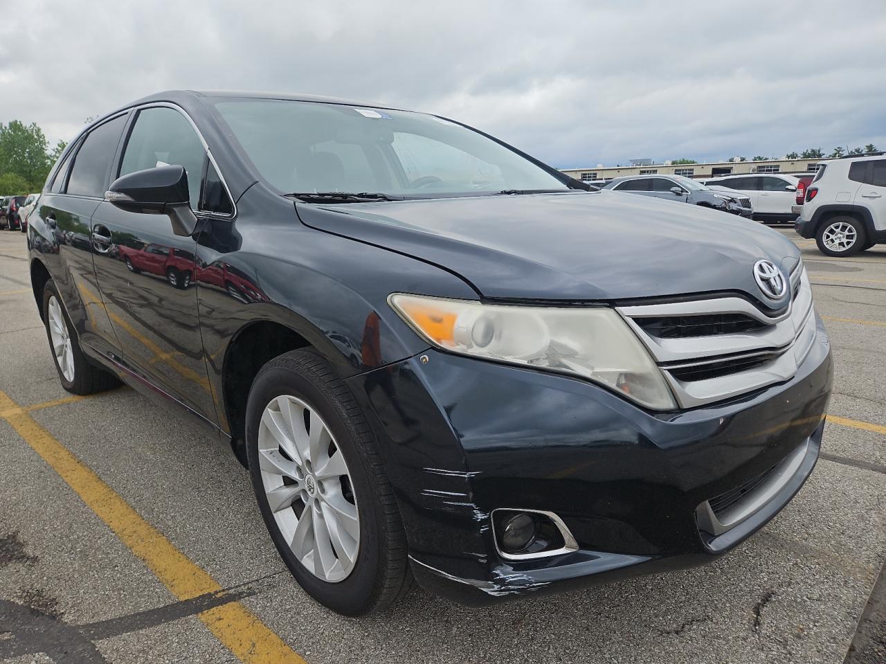 TOYOTA VENZA LE