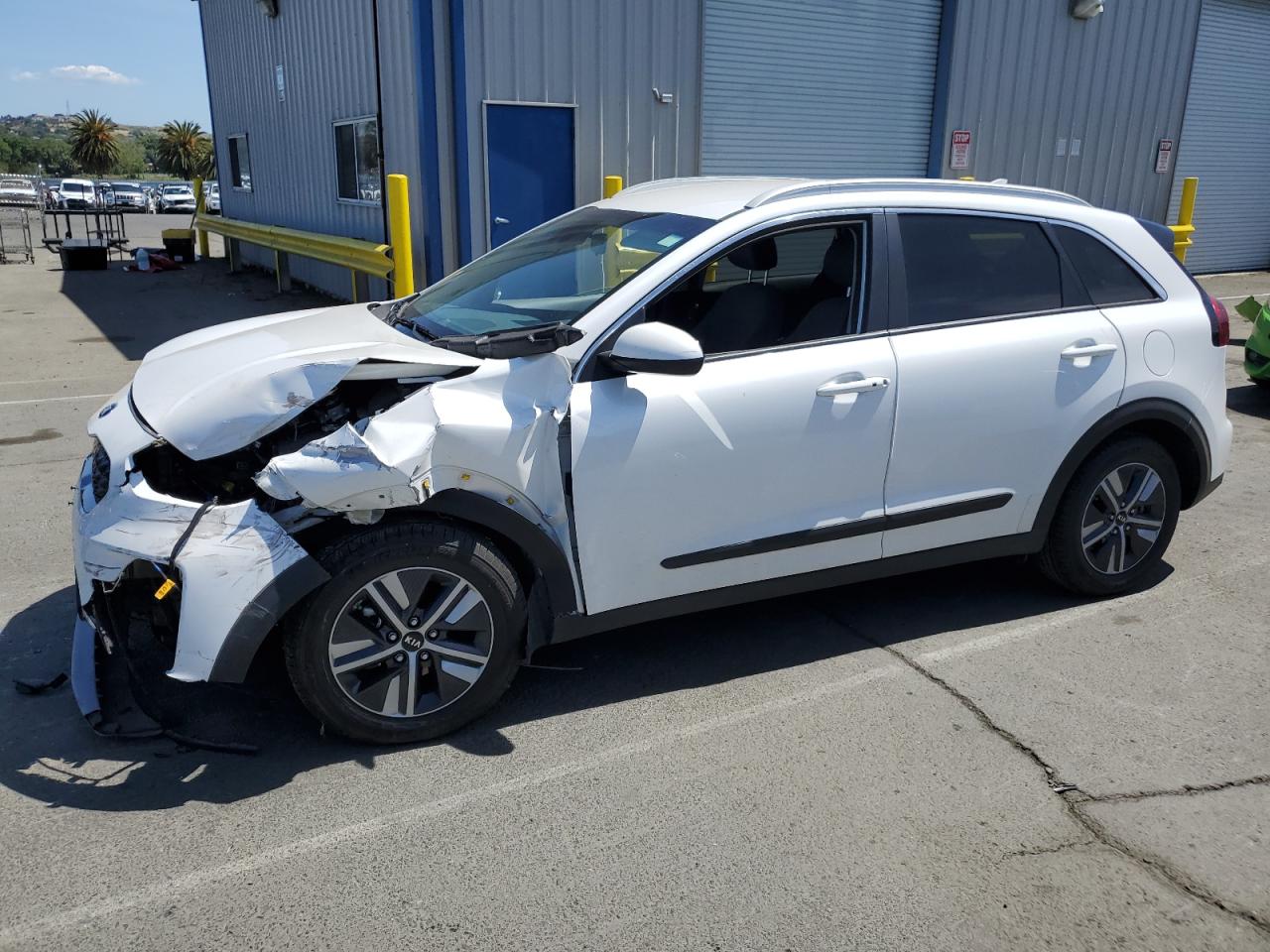 KIA NIRO LX