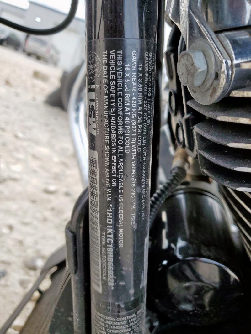 2017 HARLEY-DAVIDSON FLTRXS ROA 1HD1KTC18HB669328