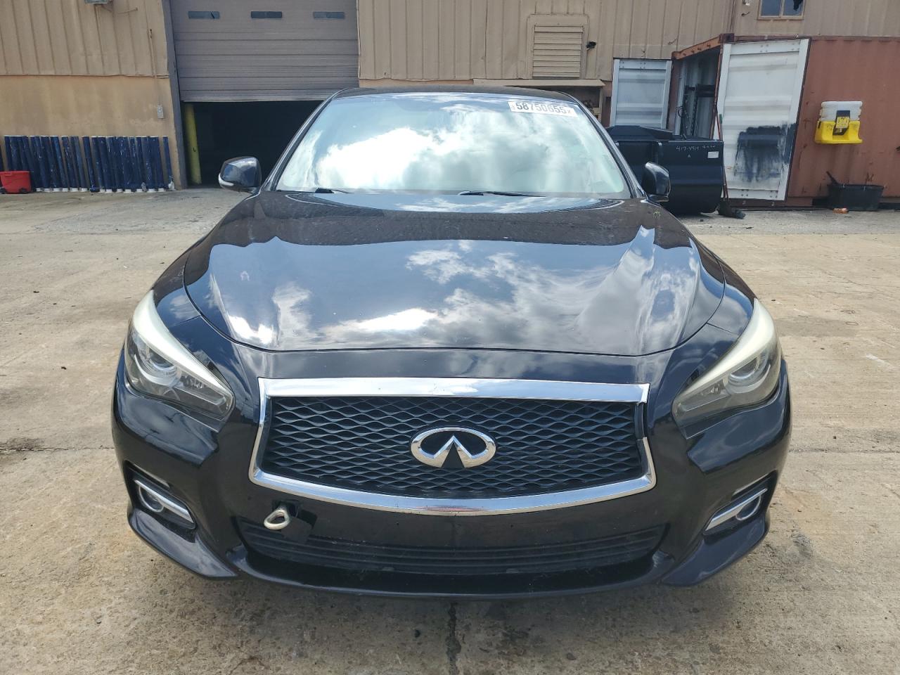 INFINITI Q50 2015